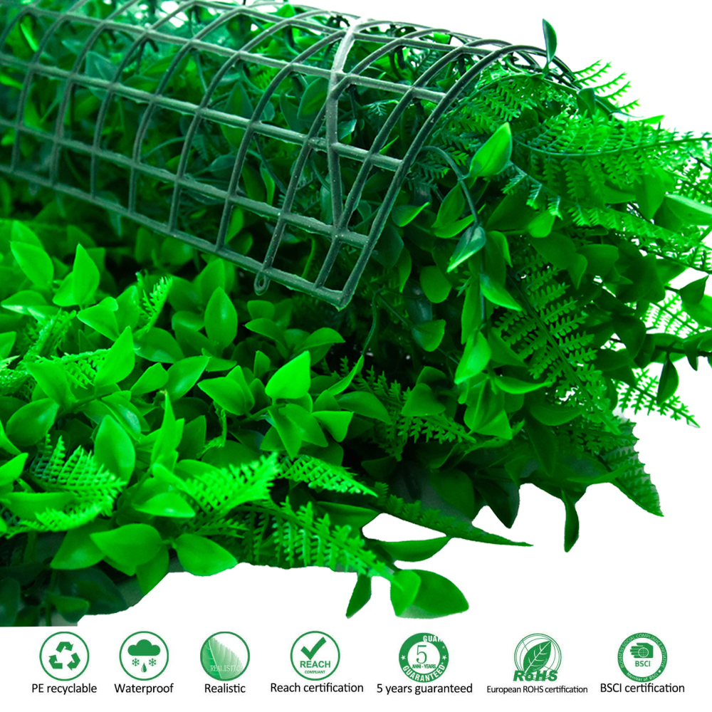 Giardino esterno UV protetto da parete in erba verde in finta plastica