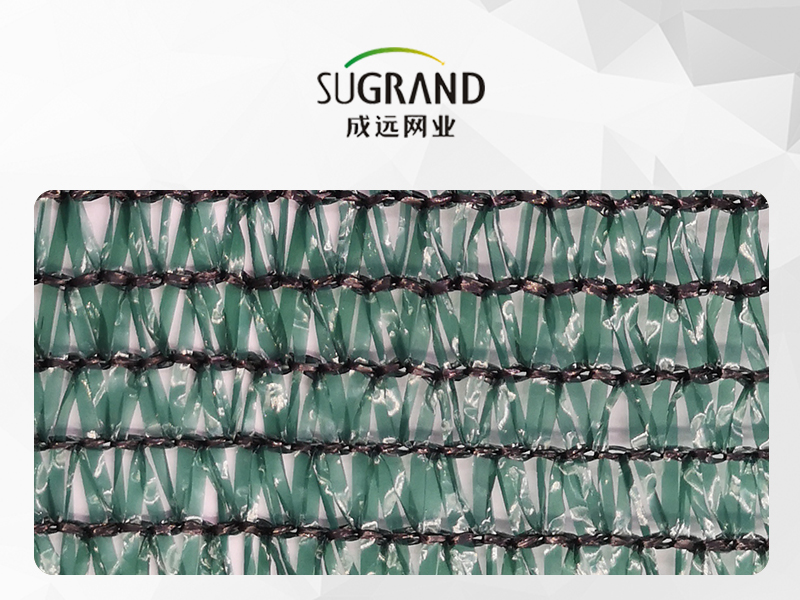 Tre aghi di nastro nastro e nero.