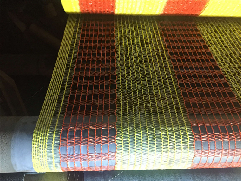 60 g di avvertimento di plastica rossa e gialla per il Sudafrica